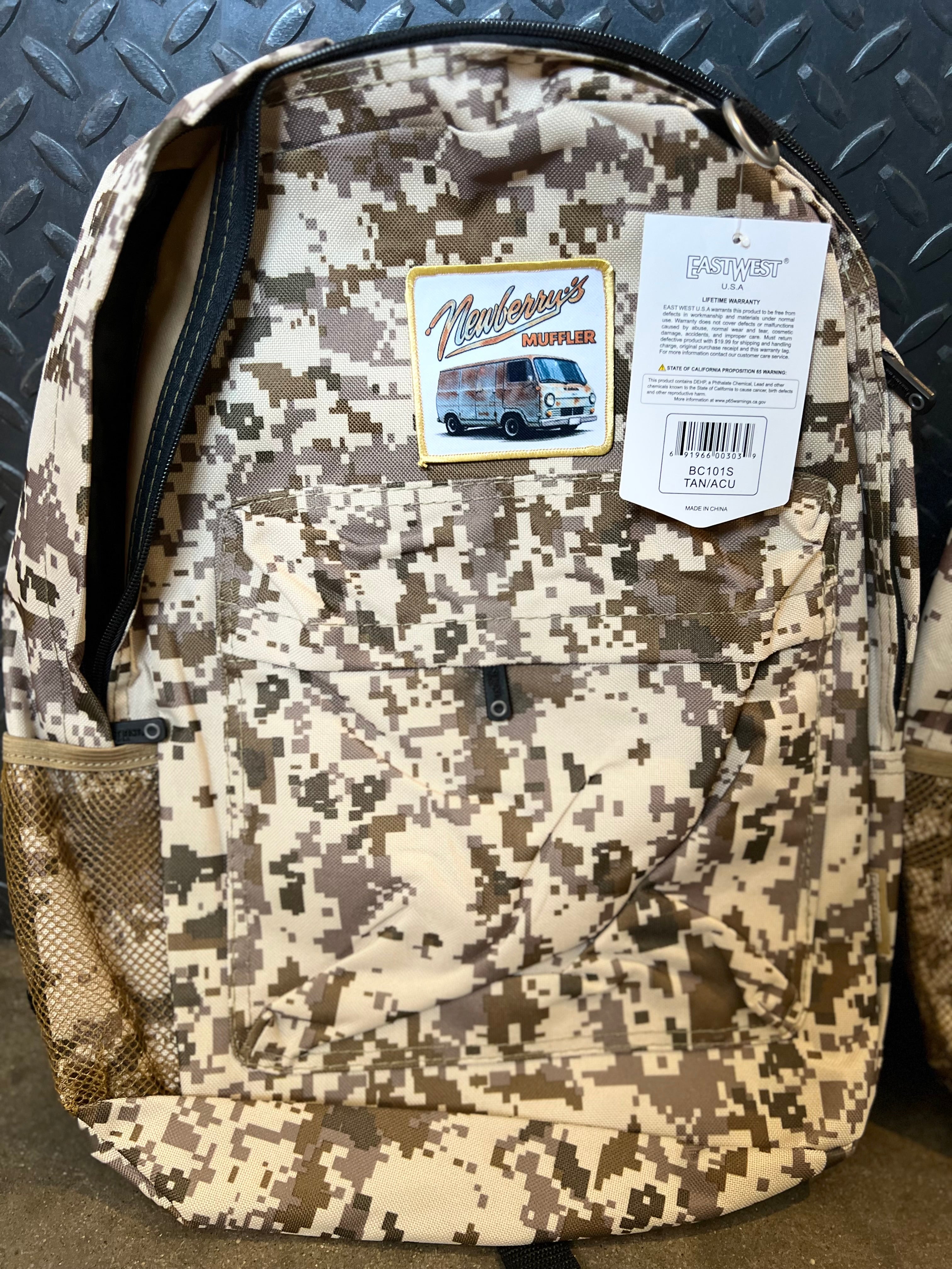Newberrys Muffler Patina van Back packs